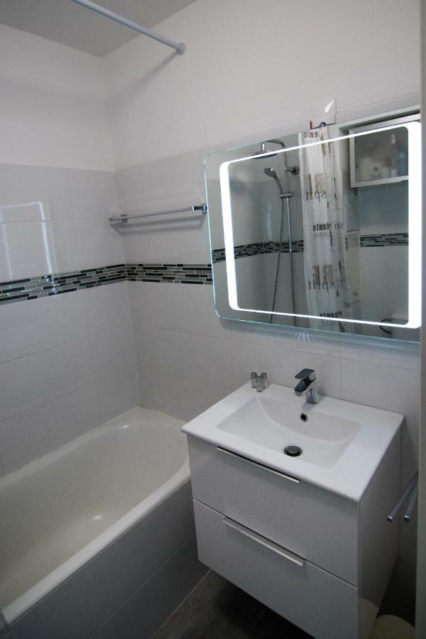 "Les Voiles" Hyeres Appartement Buitenkant foto